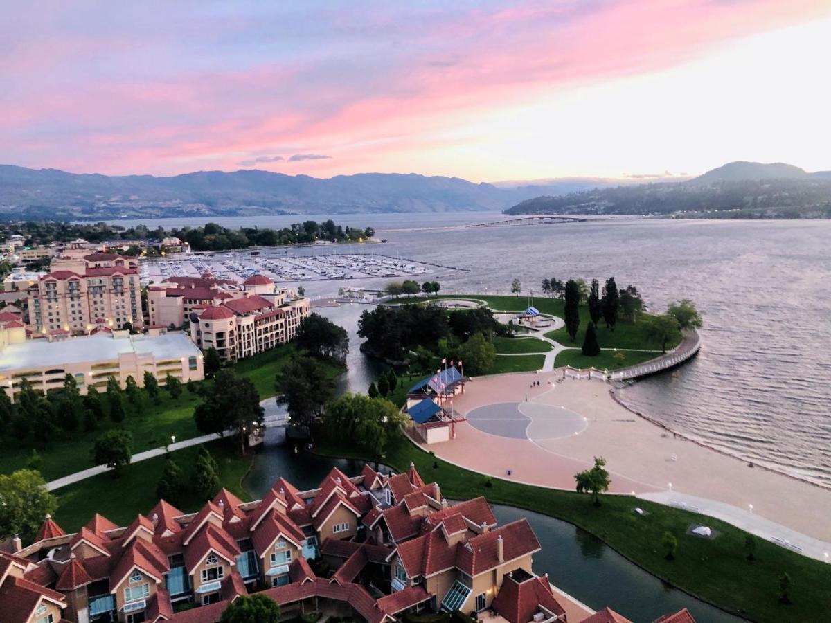 Sunset Waterfront Resort By Discover Kelowna Resort Accommodations Экстерьер фото